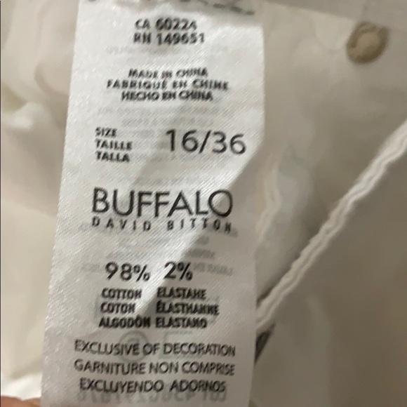 Buffalo David Bitton White Ankle Grazer Sz. 16 - Picture 4 of 4